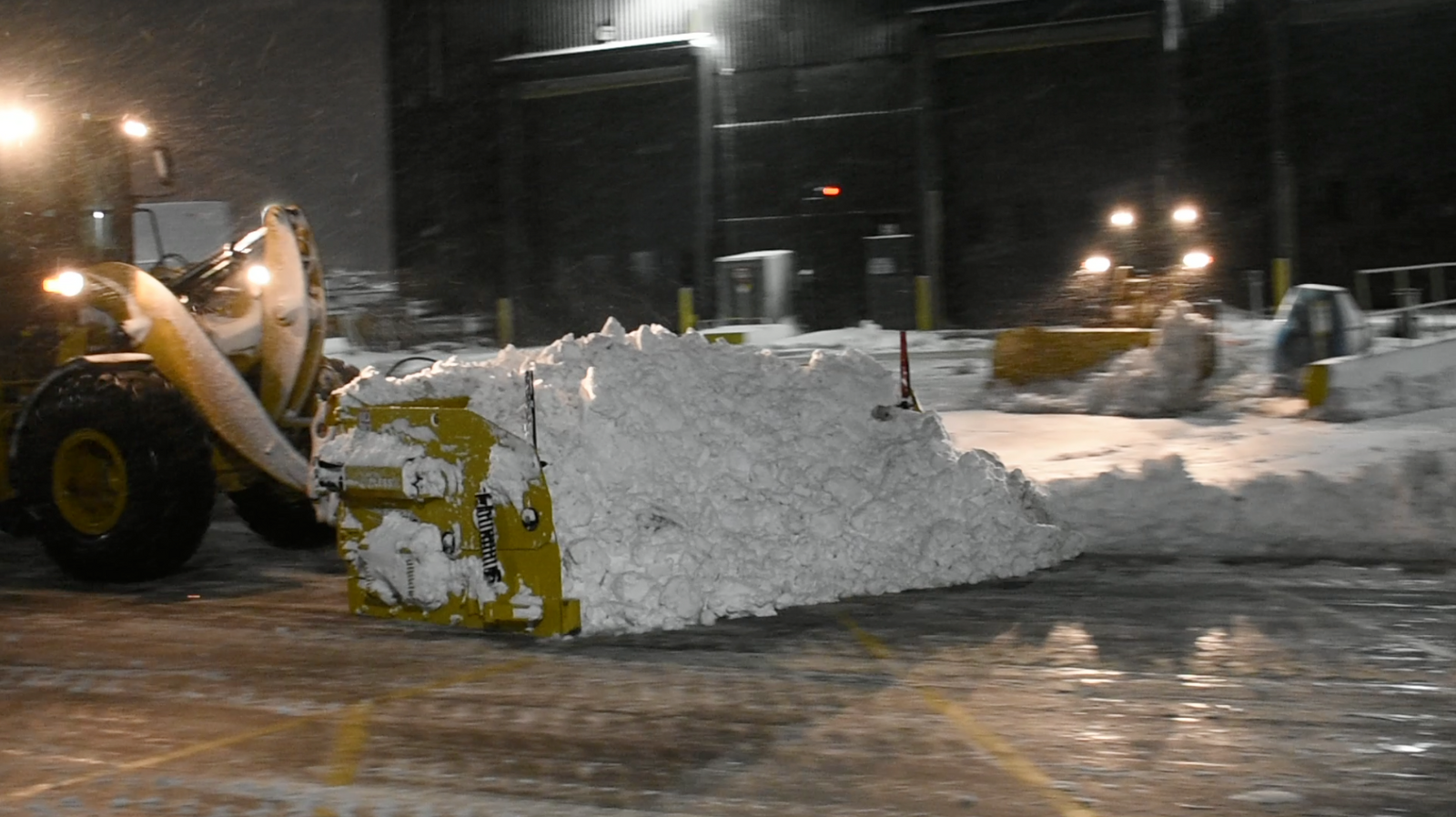 How to Maximize the Lifespan of Your Hydraulic Wing Plow