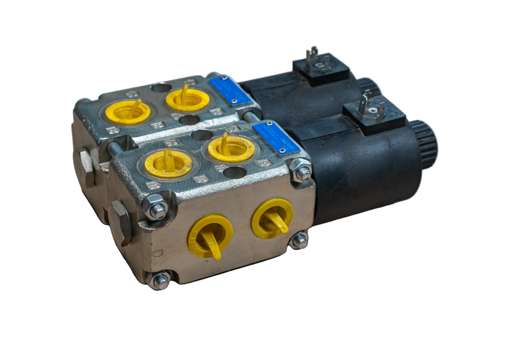 Metal Pless Rexroth Part # DVDE3-24-SAE 10: Rexroth DVDE 100-41-0272